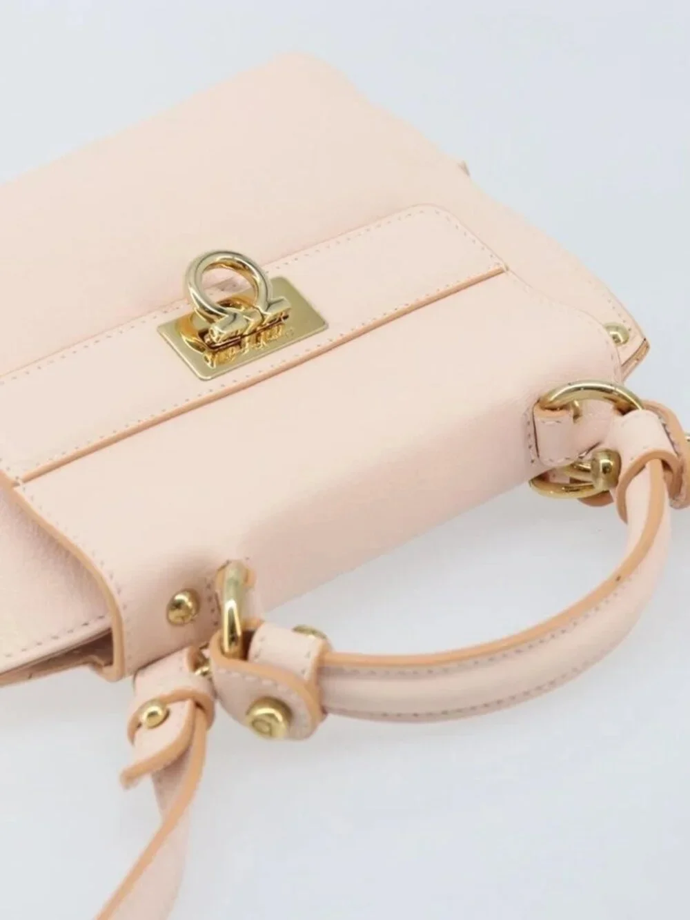 Salvatore Ferragamo Gancini Hand Bag Leather 2way Pink Gold Auth AMZ564A